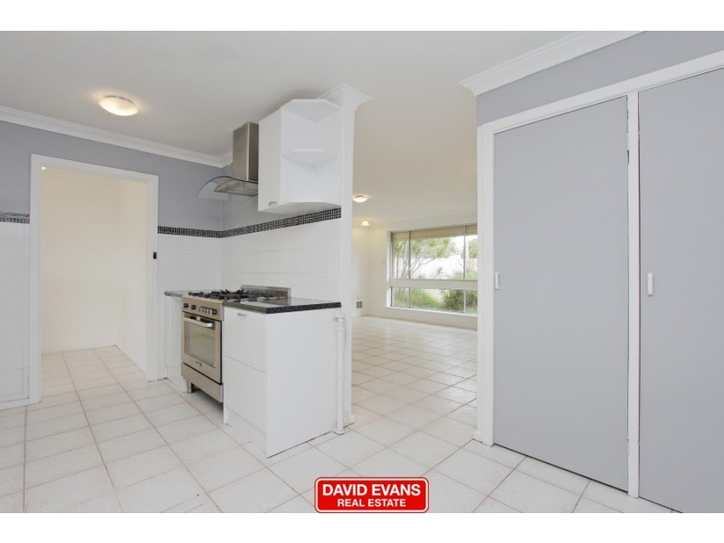41 Hadleigh Way, Girrawheen WA 6064