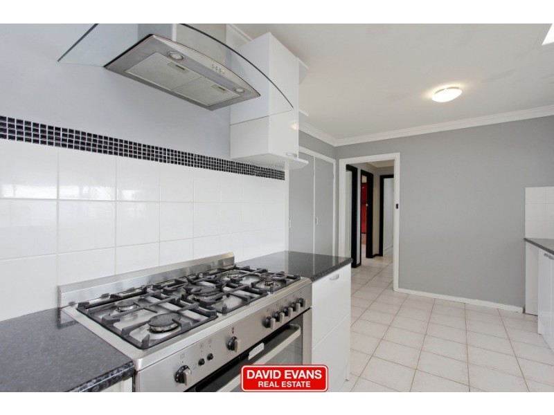 41 Hadleigh Way, Girrawheen WA 6064