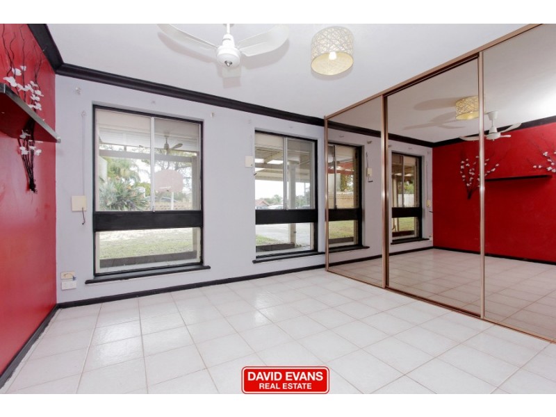 41 Hadleigh Way, Girrawheen WA 6064