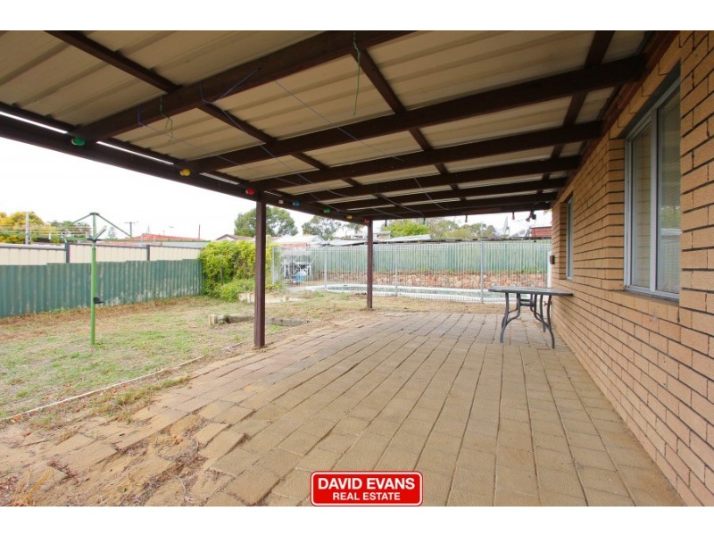 41 Hadleigh Way, Girrawheen WA 6064