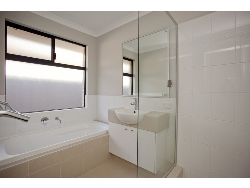 24 Katoomba Place, Belmont WA 6104