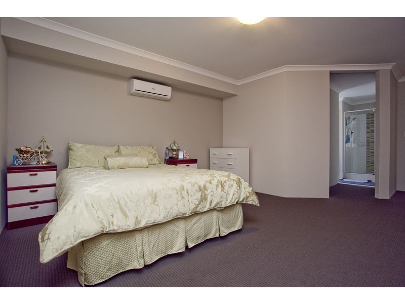 24 Katoomba Place, Belmont WA 6104