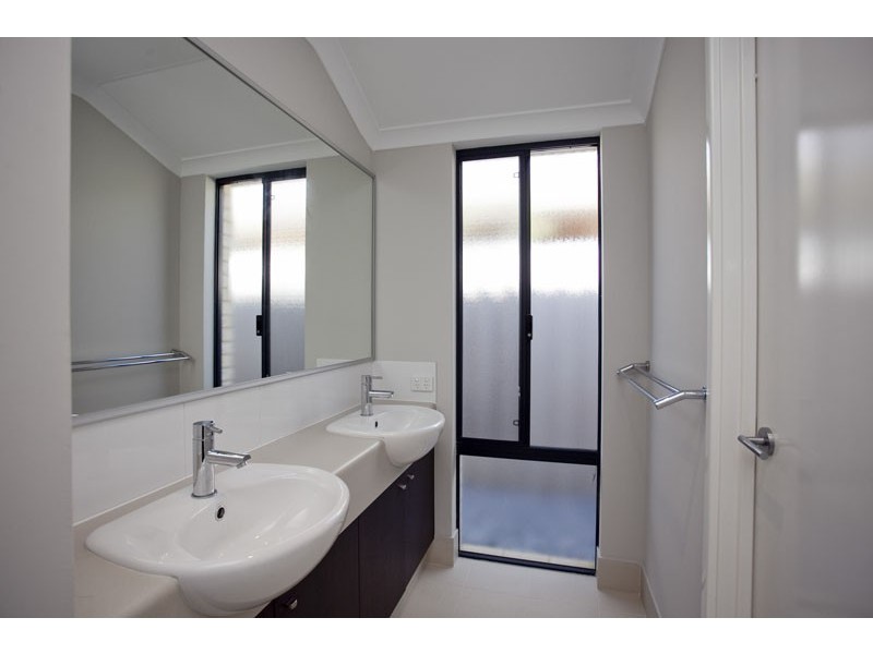 24 Katoomba Place, Belmont WA 6104