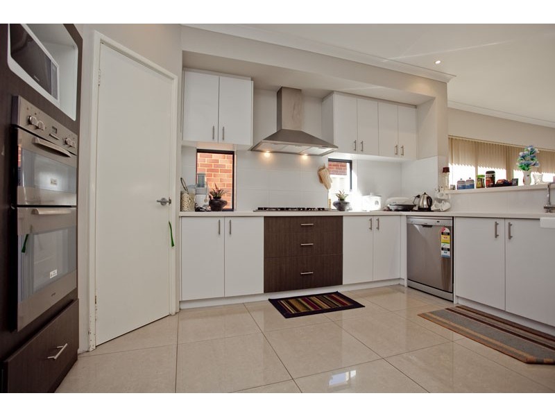 24 Katoomba Place, Belmont WA 6104