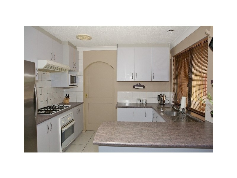 16 Voyage Road, Heathridge WA 6027