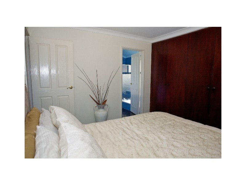 16 Voyage Road, Heathridge WA 6027