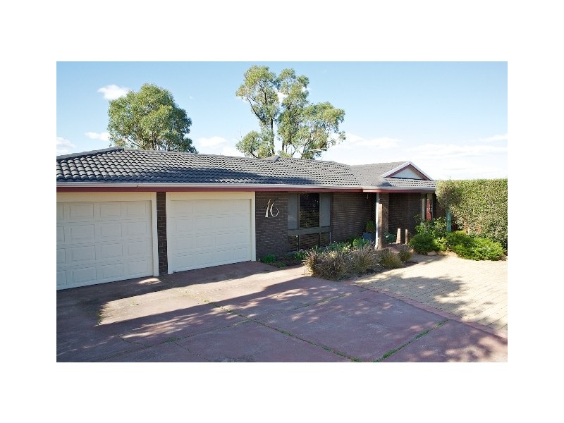 16 Voyage Road, Heathridge WA 6027