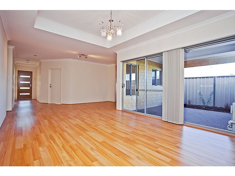 33A Chichester Way, Nollamara WA 6061