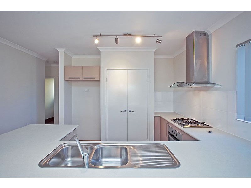 33C Chichester Way, Nollamara WA 6061