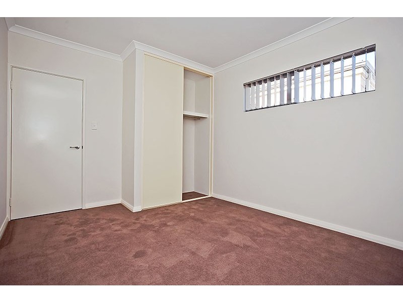 33C Chichester Way, Nollamara WA 6061