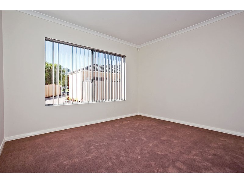 33C Chichester Way, Nollamara WA 6061