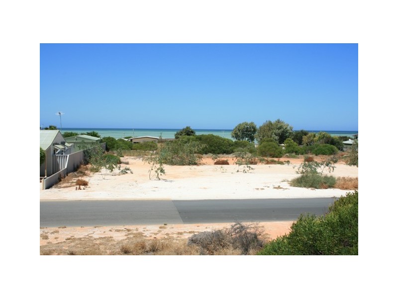 18 Fry Court, Denham WA 6537