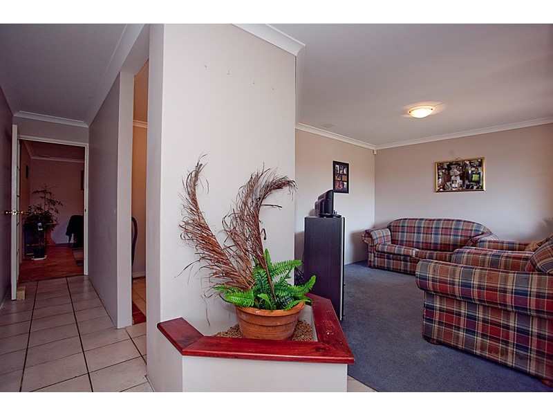 5 Siderno Rise, Hocking WA 6065