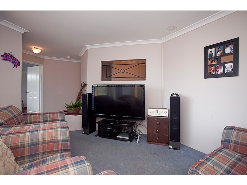 5 Siderno Rise, Hocking WA 6065