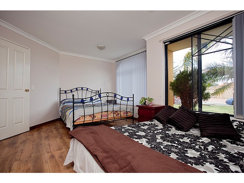 5 Siderno Rise, Hocking WA 6065