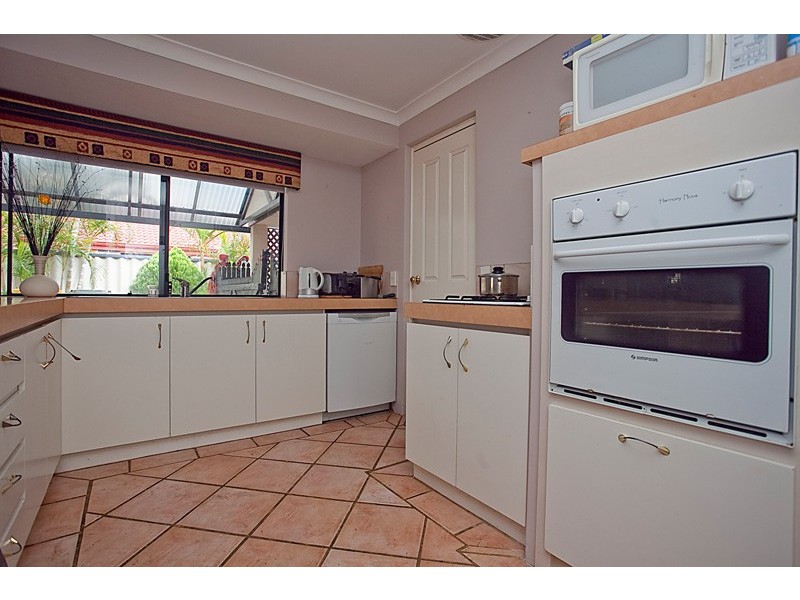 5 Siderno Rise, Hocking WA 6065