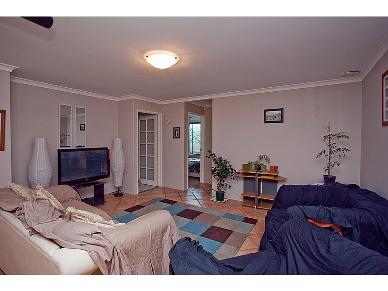 5 Siderno Rise, Hocking WA 6065