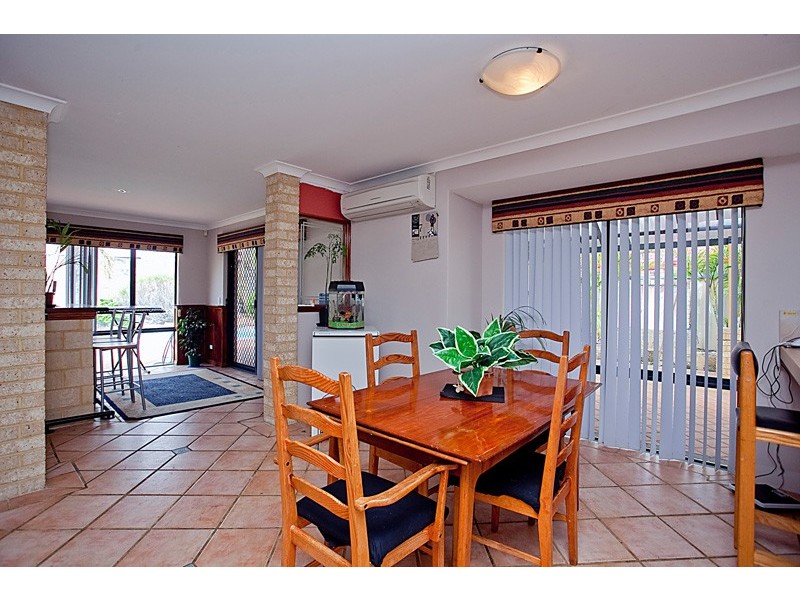 5 Siderno Rise, Hocking WA 6065