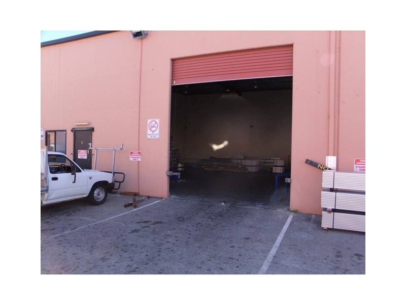 7/7 Montgomery, Malaga WA 6090