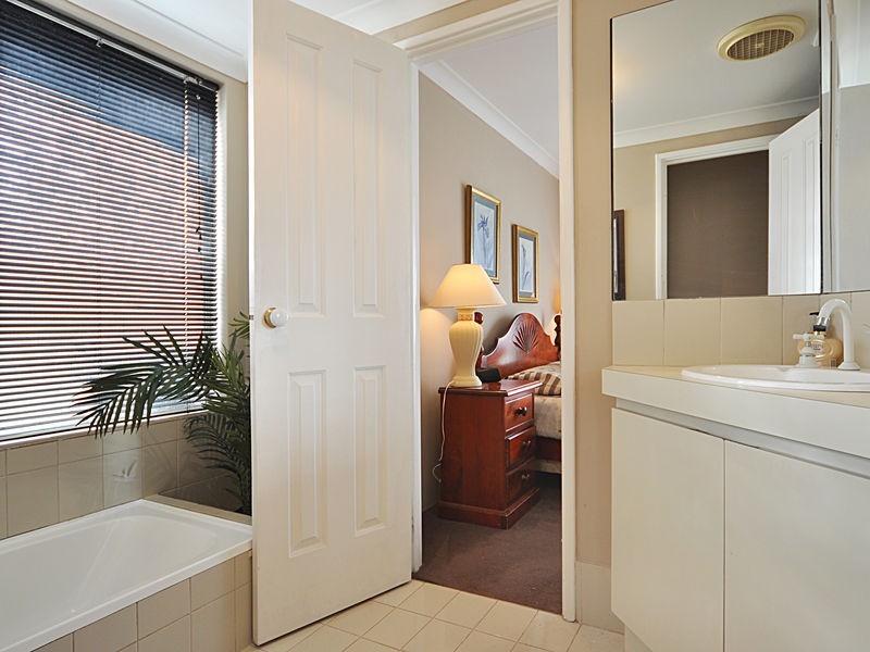 27 Cliffside Trail, Edgewater WA 6027