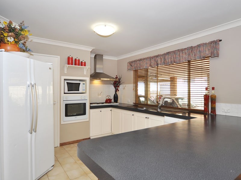 27 Cliffside Trail, Edgewater WA 6027