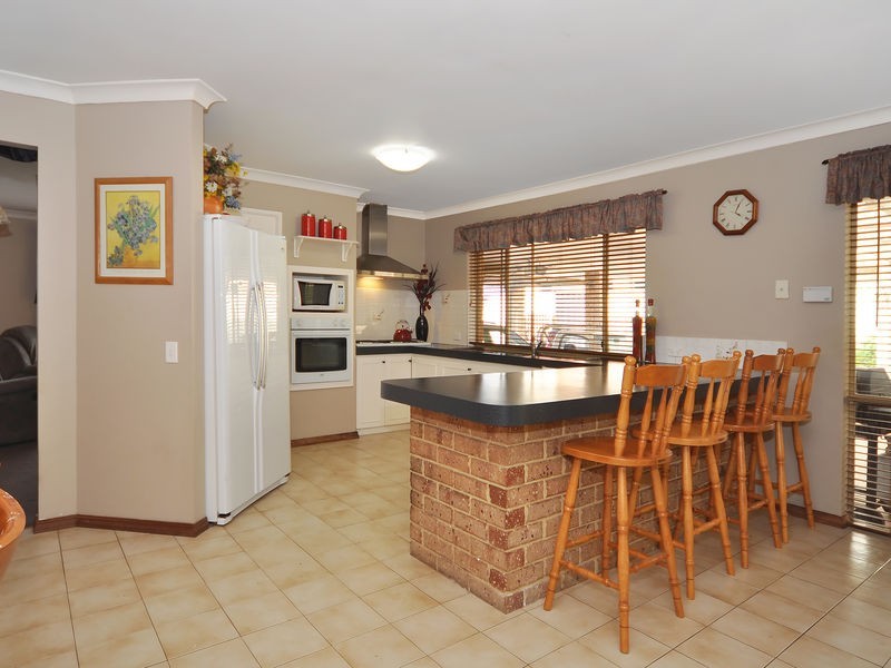 27 Cliffside Trail, Edgewater WA 6027