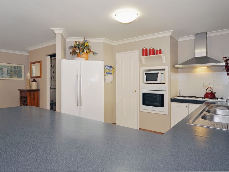 27 Cliffside Trail, Edgewater WA 6027