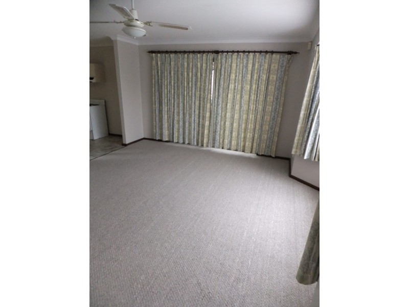 34B Whitworth Avenue, Girrawheen WA 6064