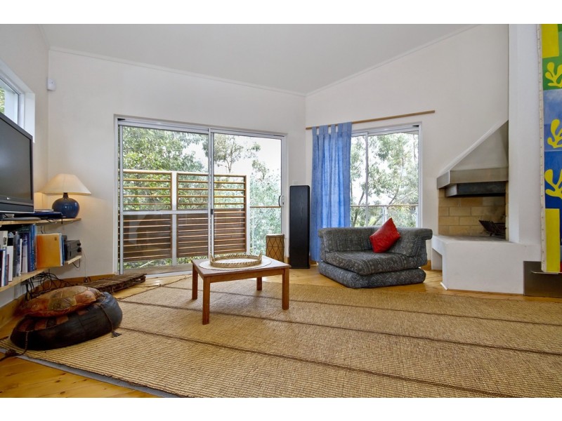 16 Hooley Street, Swanbourne WA 6010