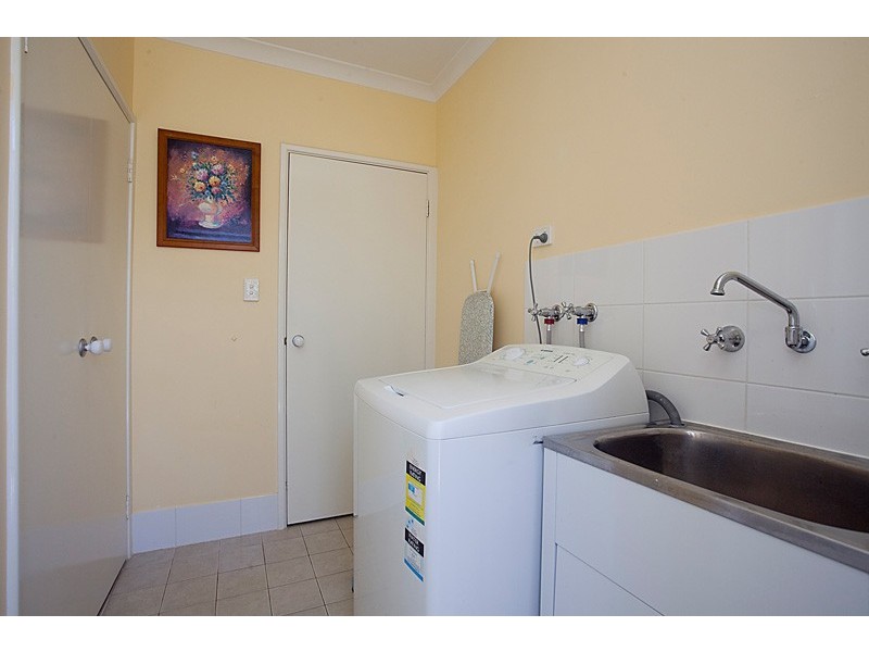 17 Viognier Link, Pearsall WA 6065