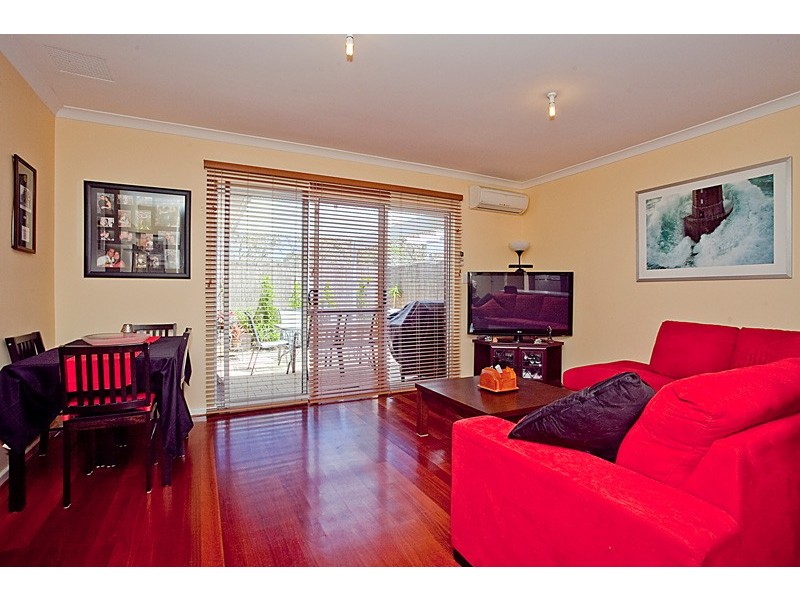 17 Viognier Link, Pearsall WA 6065