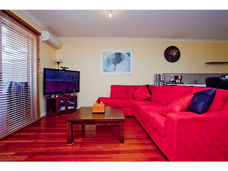 17 Viognier Link, Pearsall WA 6065