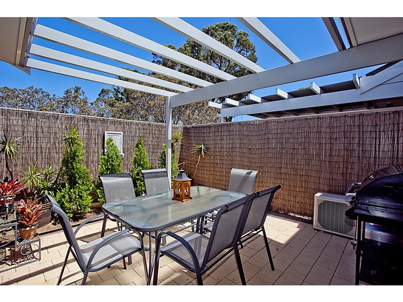 17 Viognier Link, Pearsall WA 6065