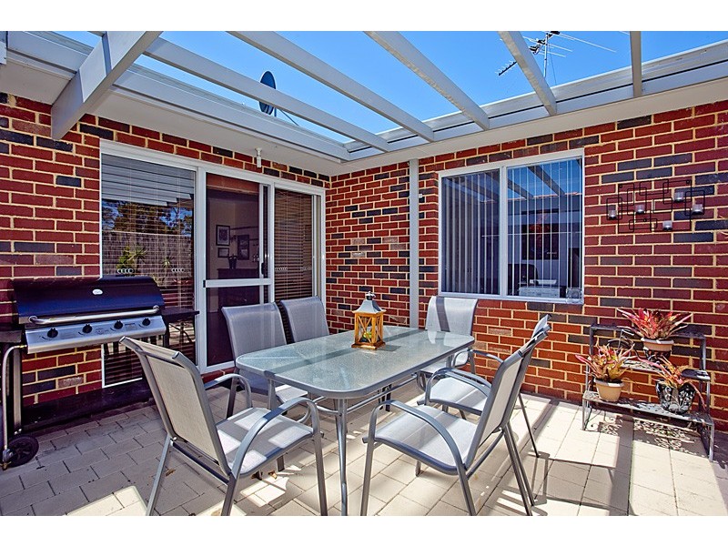 17 Viognier Link, Pearsall WA 6065