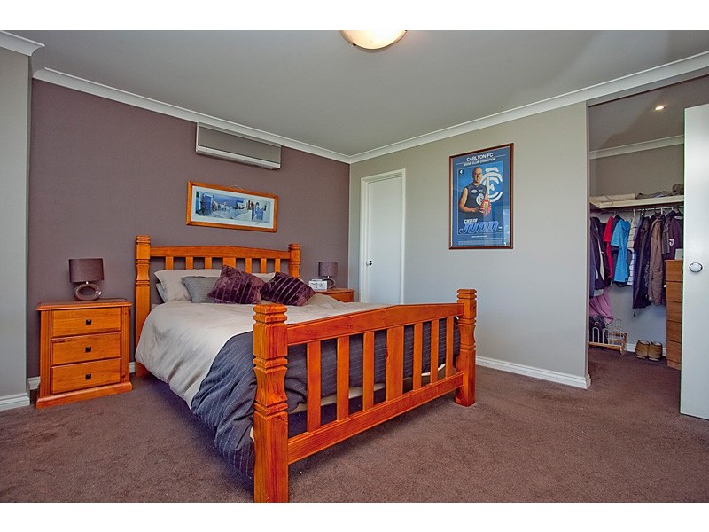 16 Karoo Way, Pearsall WA 6065