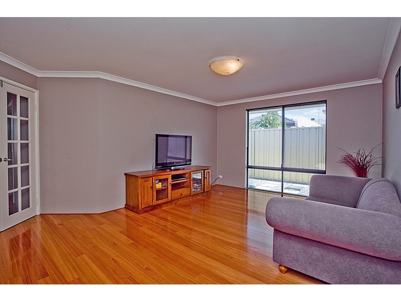 16 Karoo Way, Pearsall WA 6065