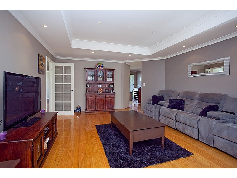 16 Karoo Way, Pearsall WA 6065