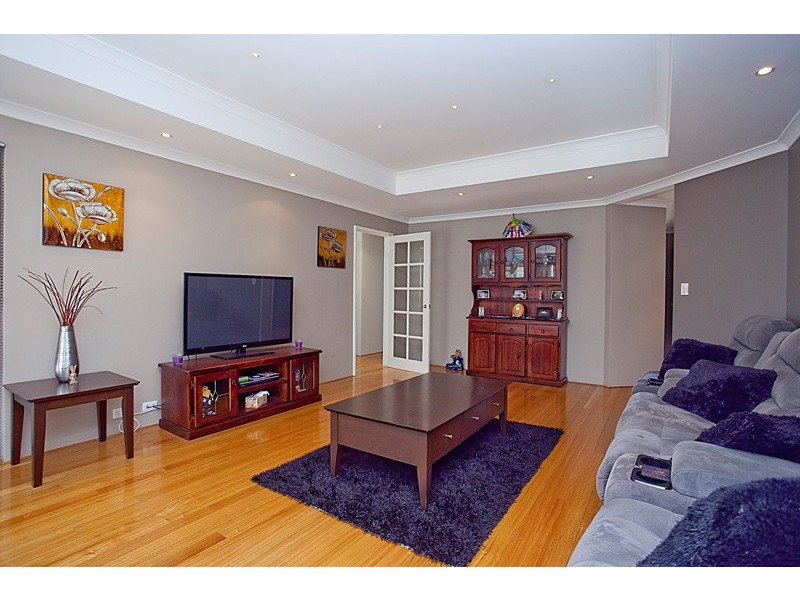 16 Karoo Way, Pearsall WA 6065