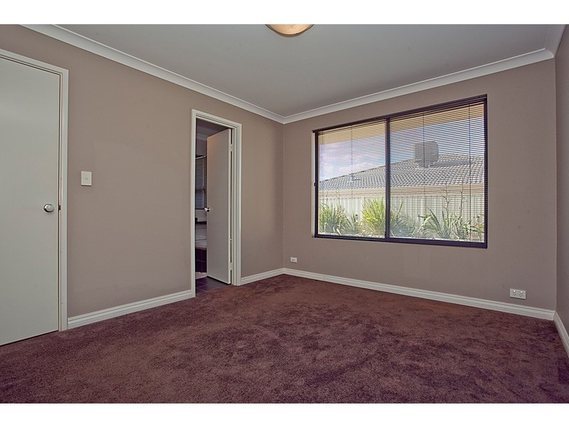 16 Karoo Way, Pearsall WA 6065