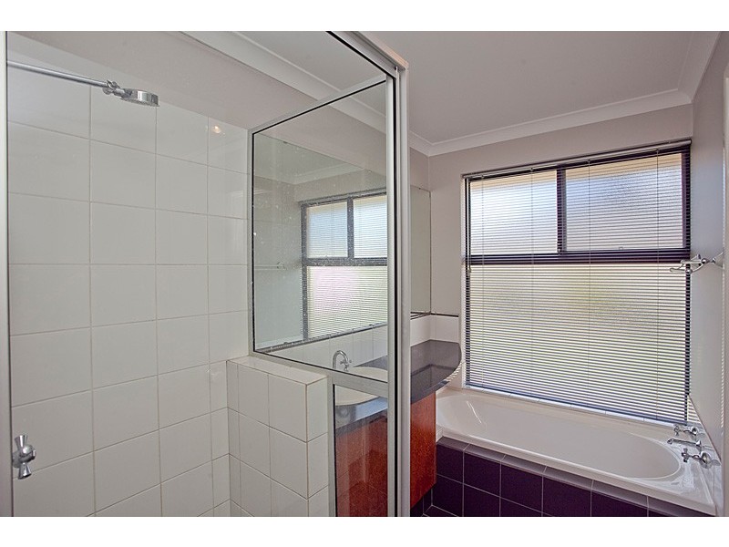 16 Karoo Way, Pearsall WA 6065