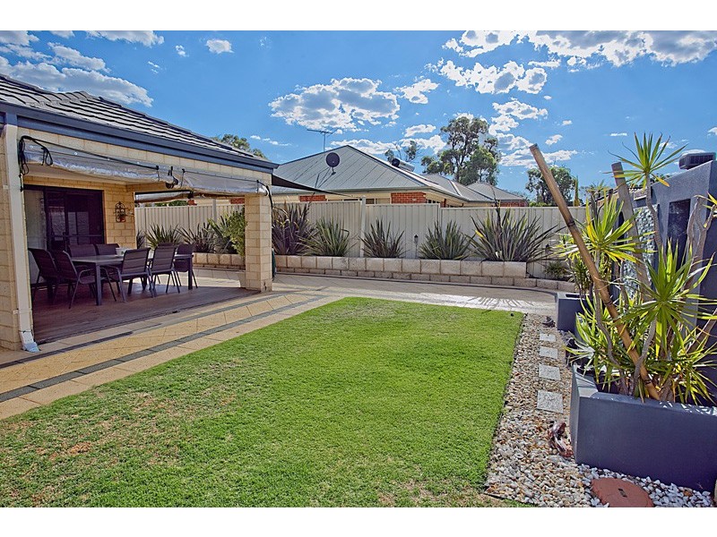 16 Karoo Way, Pearsall WA 6065
