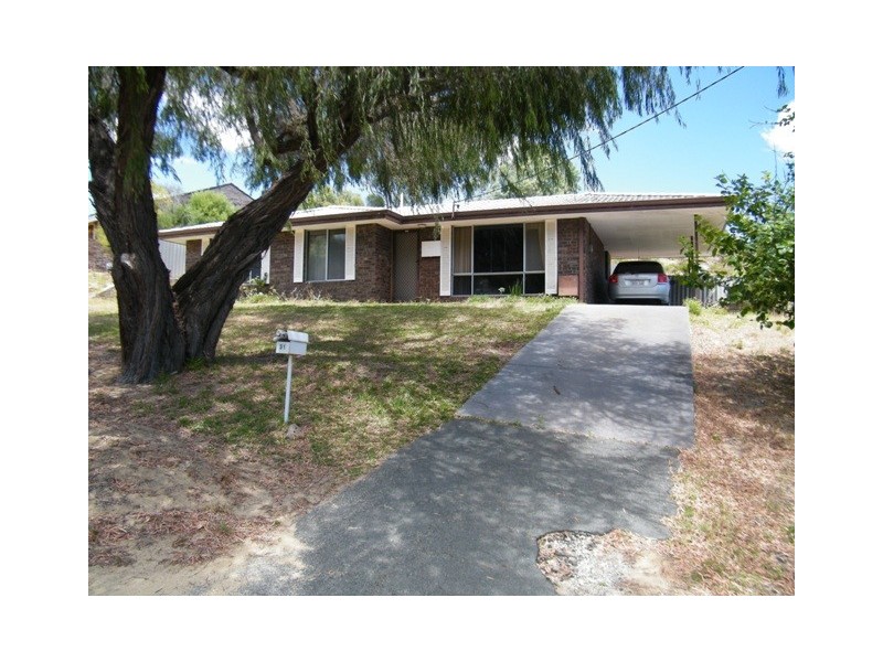 31 Fenellia Crescent, Craigie WA 6025