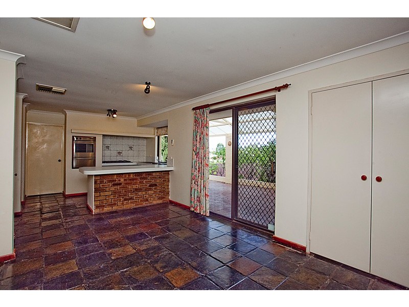 34 Stillwater Way, Edgewater WA 6027