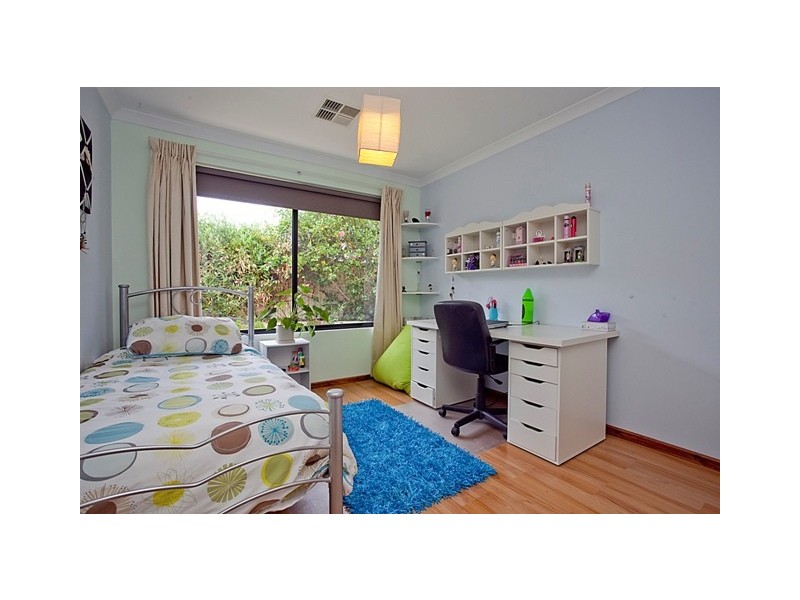 32 Bramley Loop, Madeley WA 6065