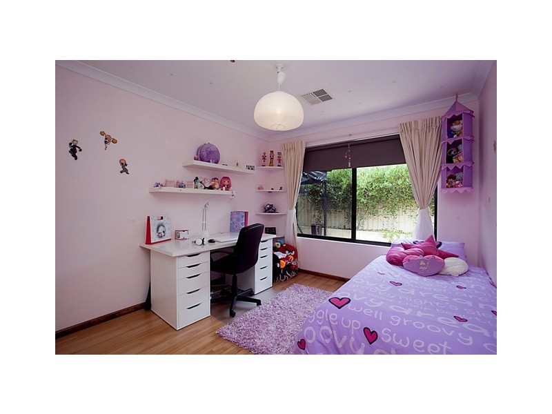 32 Bramley Loop, Madeley WA 6065