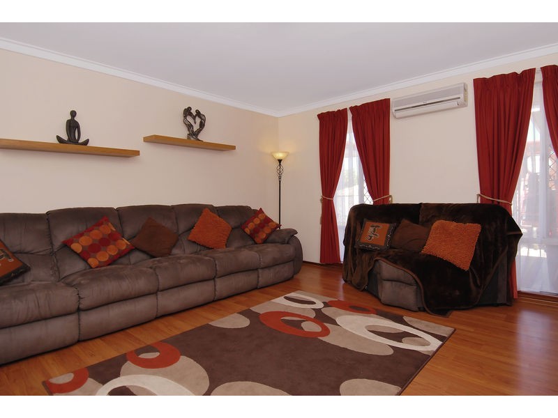 31 Lalina Way, Wanneroo WA 6065