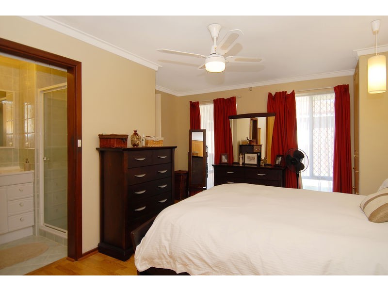 31 Lalina Way, Wanneroo WA 6065