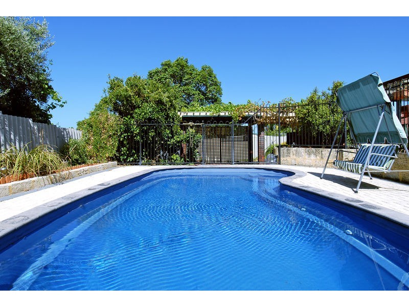 31 Lalina Way, Wanneroo WA 6065