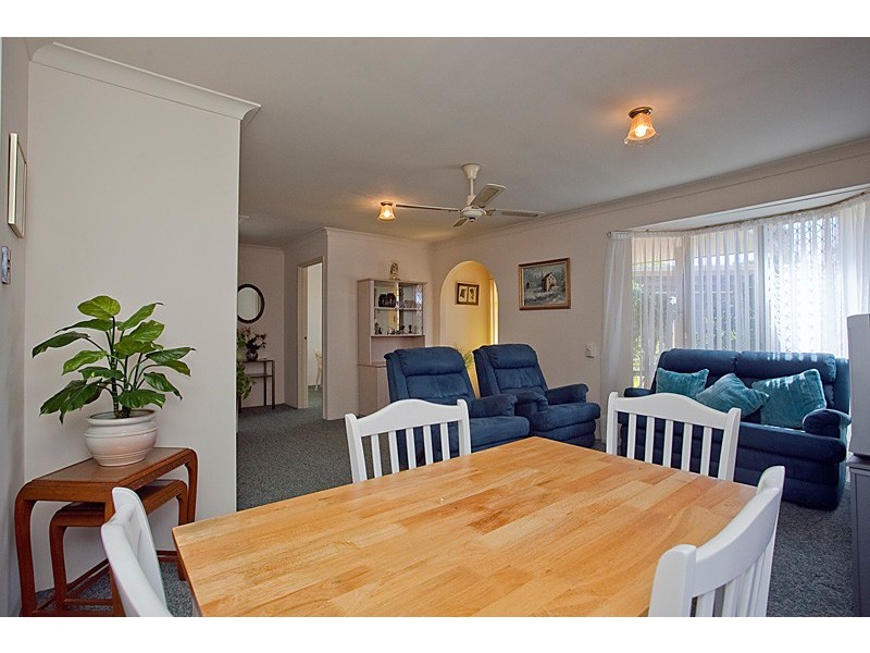 14/28 Marangaroo Drive, Marangaroo WA 6064