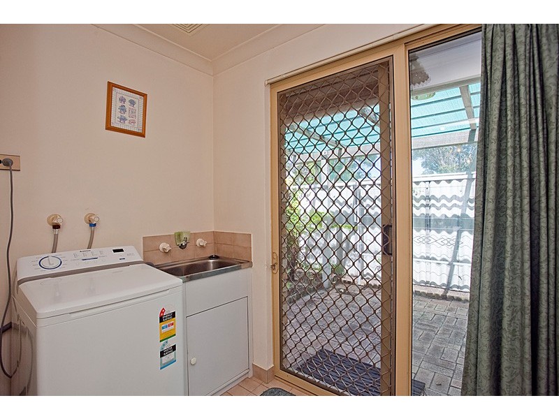 14/28 Marangaroo Drive, Marangaroo WA 6064